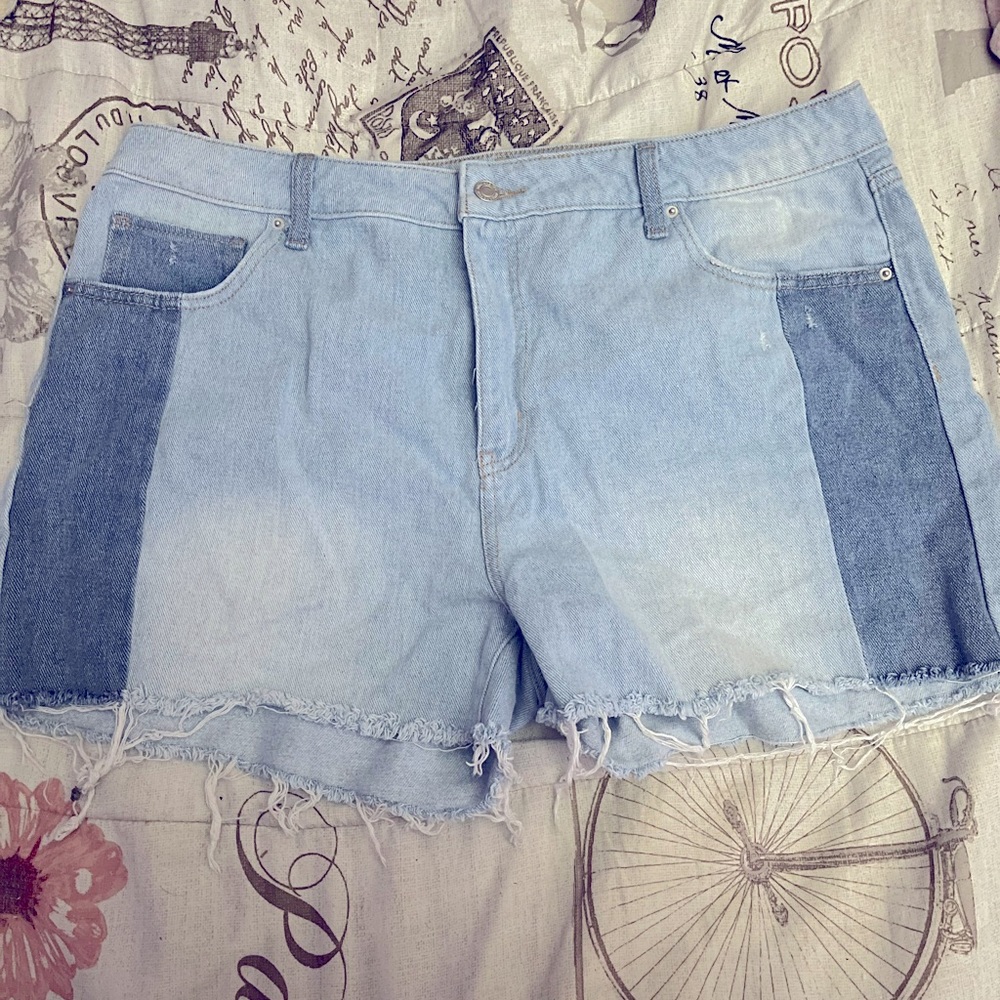 Jean shorts, new never worn